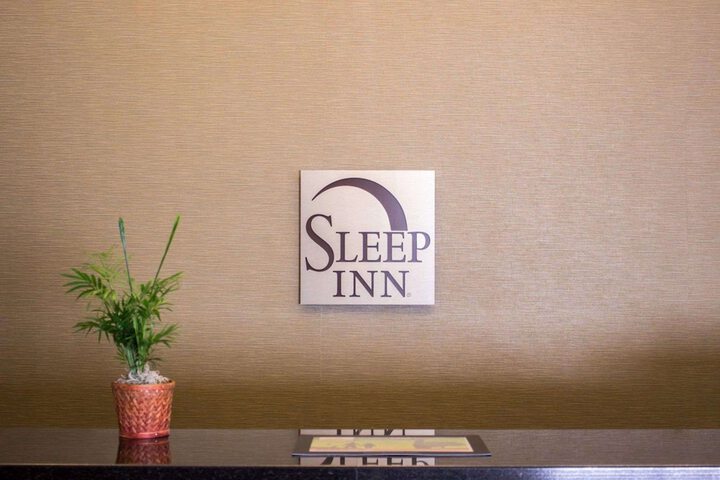 Hotel Interior 13 of 38