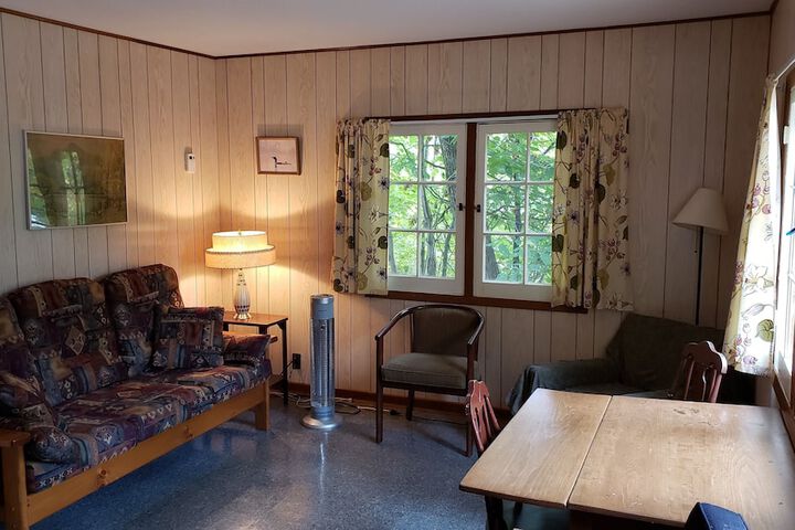 Room 82 of 215