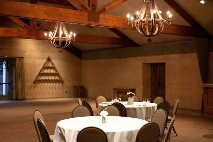 Ballroom/Hall 32 of 41
