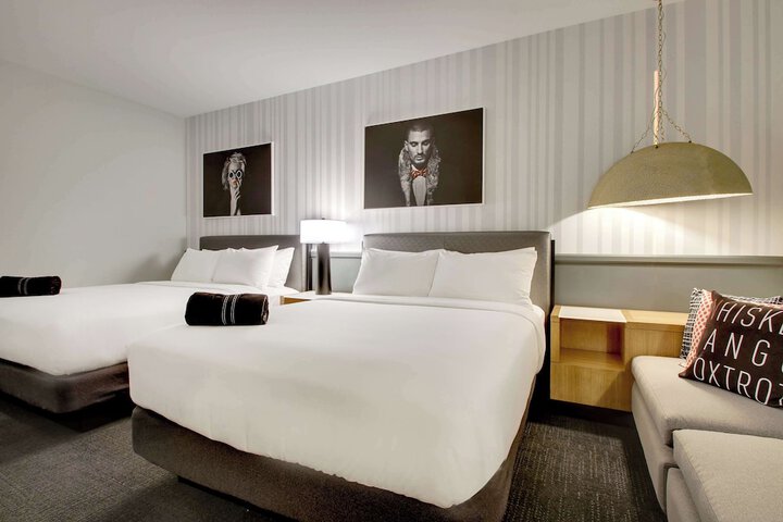 The Rose Chicago Tapestry Collection by Hilton