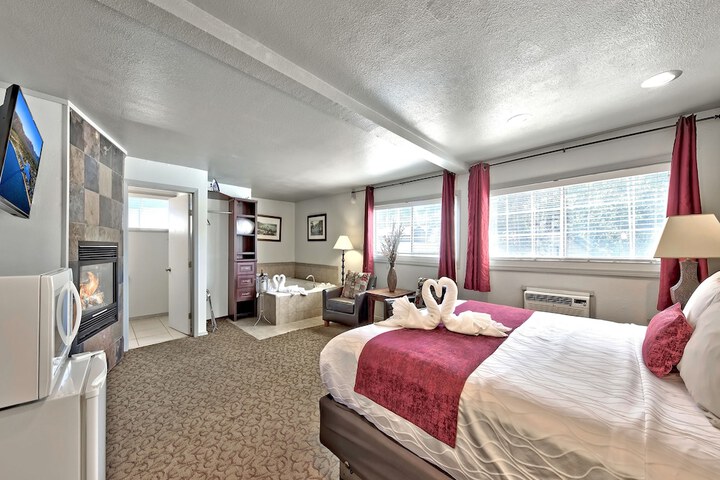 Room 32 of 56