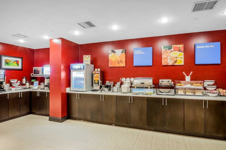 Comfort Inn & Suites near Stadium
