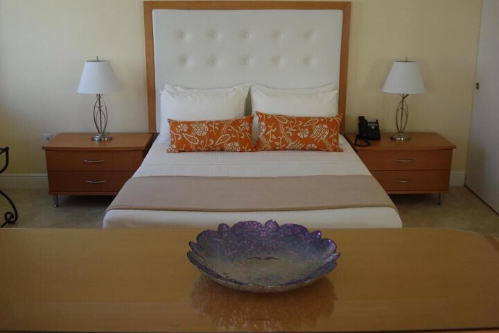 Room 74 of 128