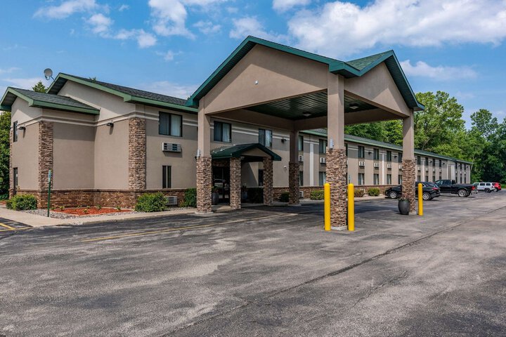 Hotel 3 of 56