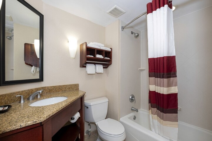 Room 21 of 31