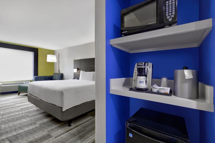 Room 16 of 59