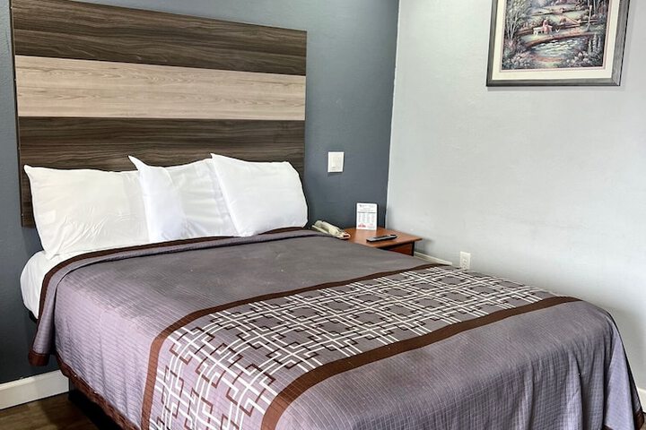 Room 19 of 23