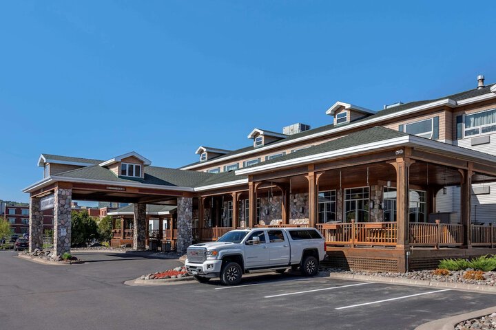 Lift Bridge Lodge an Ascend Collection Hotel