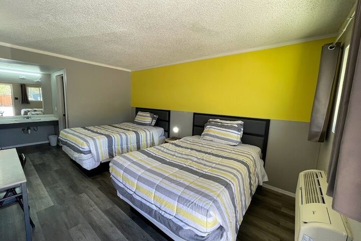 Room 11 of 42