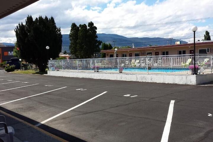 Pool 10 of 99