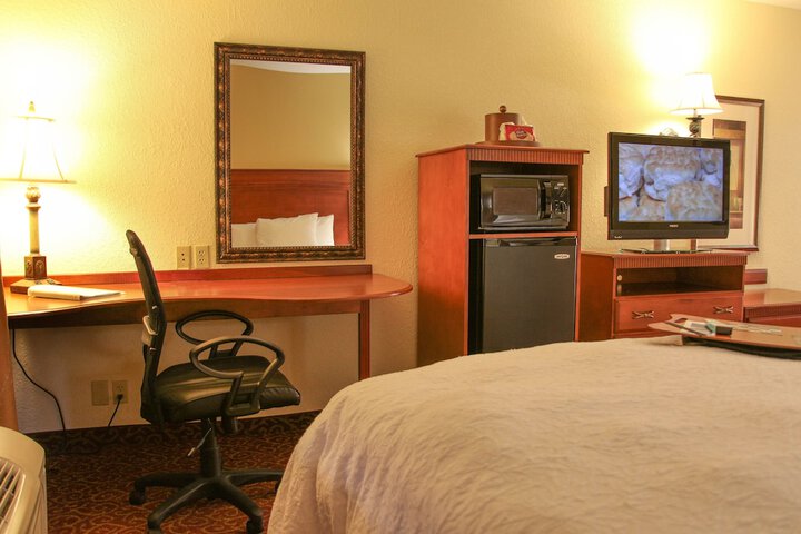 Room 16 of 30