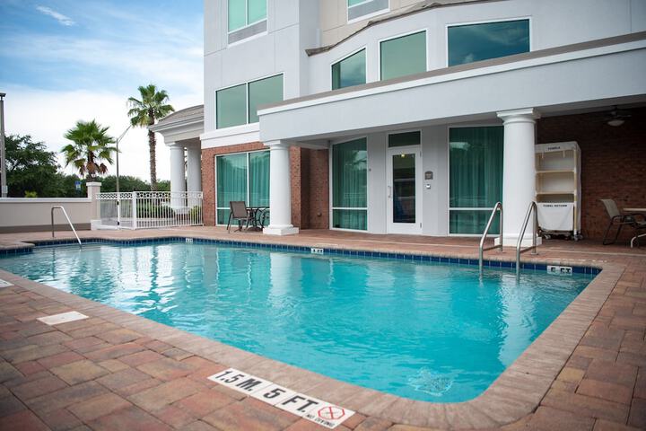 Pool 7 of 35