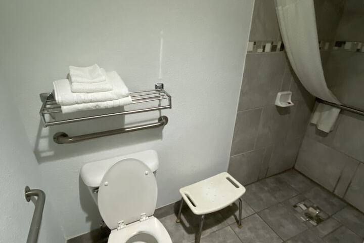 Room 29 of 43