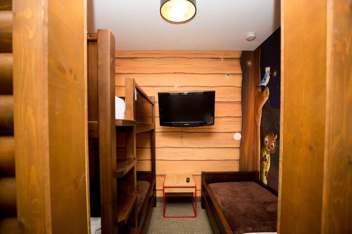 Room 27 of 74