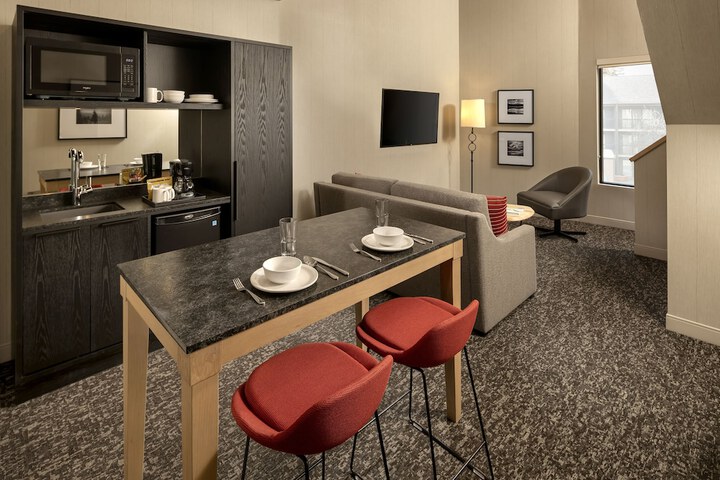 Room 33 of 78