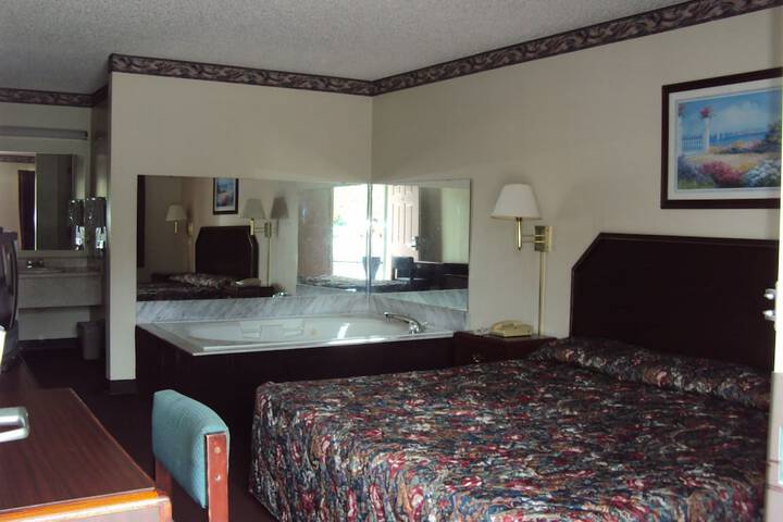 Room 12 of 14