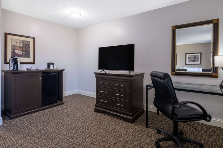 Ramada by Wyndham Juneau