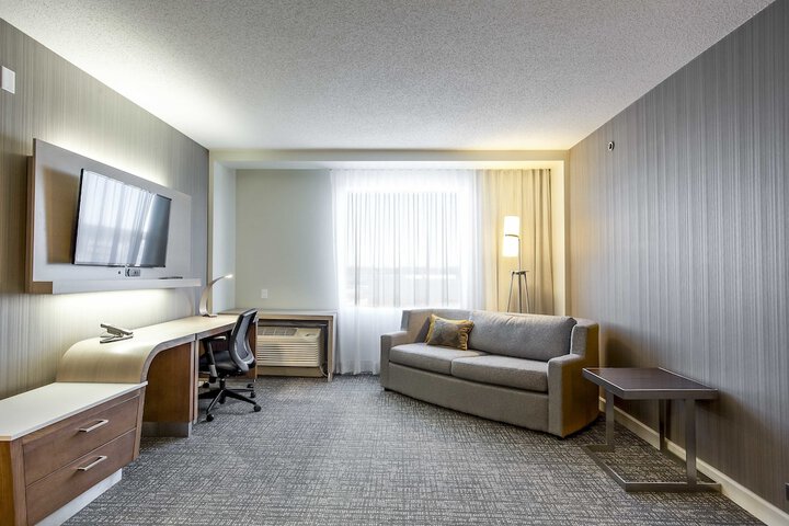 Room 19 of 43