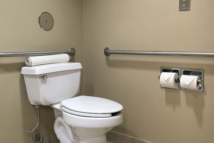 Room 52 of 84