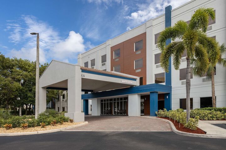 Hotel 4 of 50