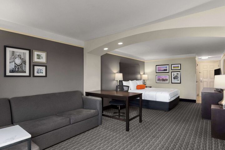 Room 20 of 37