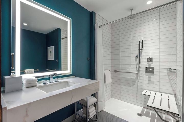 Le Meridien Denver Downtown