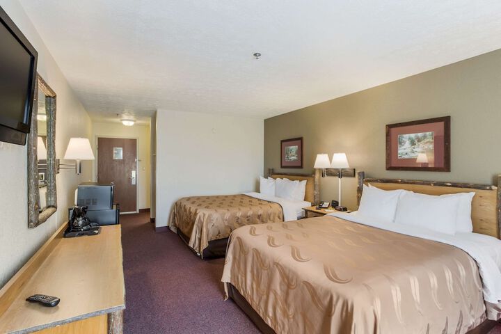 Room 10 of 31