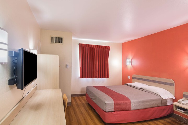 Room 51 of 56