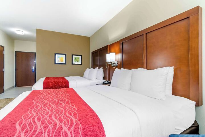 Comfort Inn & Suites Salina North