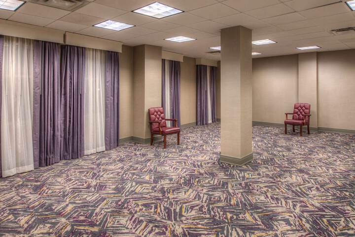 DoubleTree by Hilton Utica