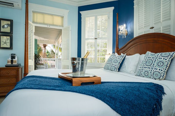 Southernmost House - Adult Exclusive