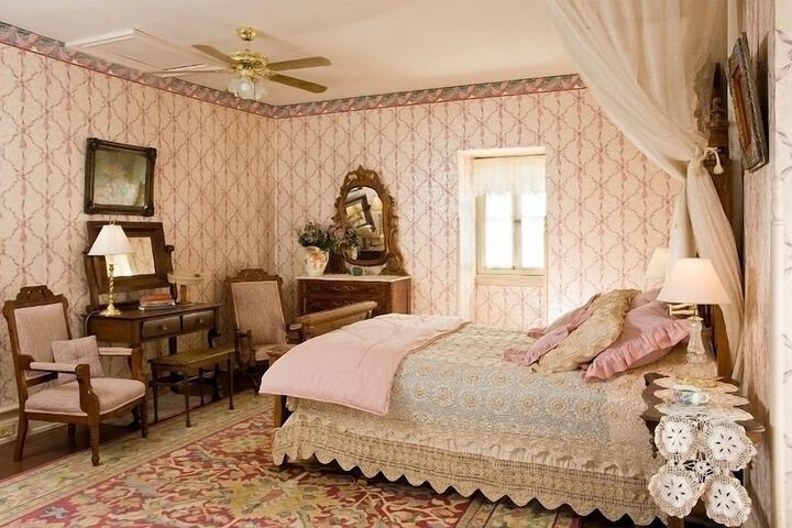 Garth Woodside Mansion B & B