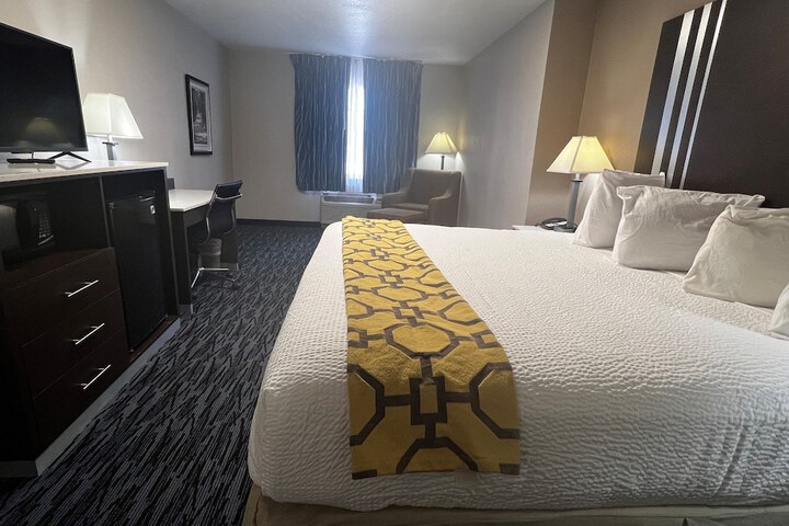 Room 13 of 27