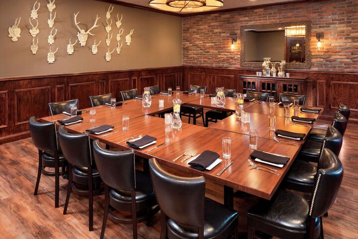 DoubleTree by Hilton Roseville Minneapolis