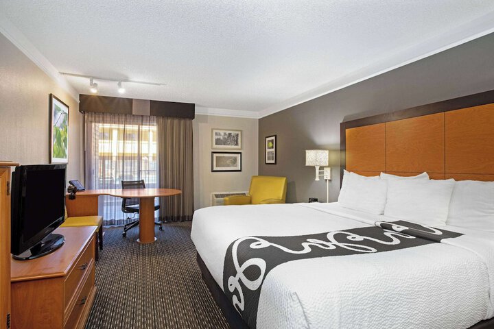 Room 14 of 35