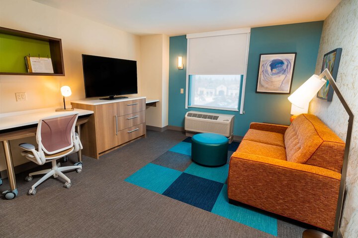Home2 Suites by Hilton Bakersfield