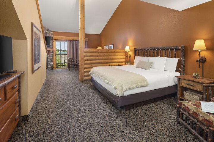 bantr Grand Hotel Wausau - Rothschild