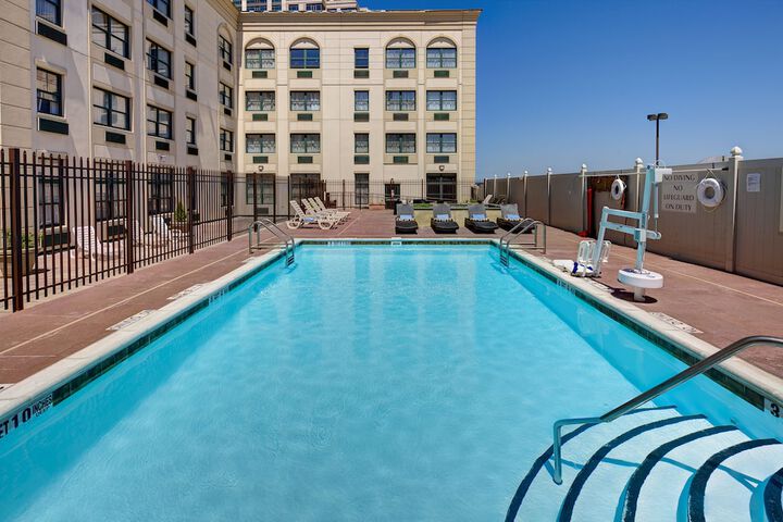 Pool 4 of 42