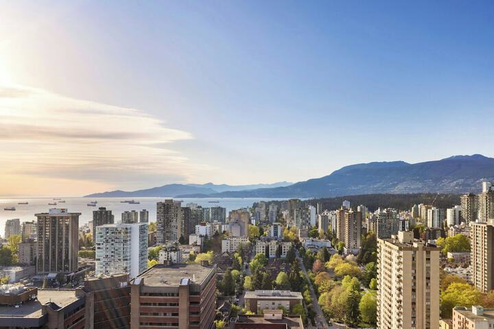 Sheraton Vancouver Wall Centre