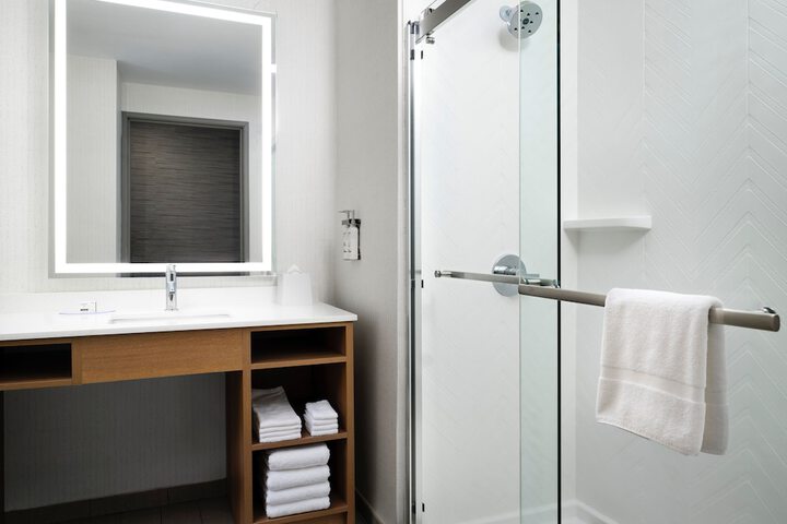 Holiday Inn Cincinnati Liberty Way by IHG