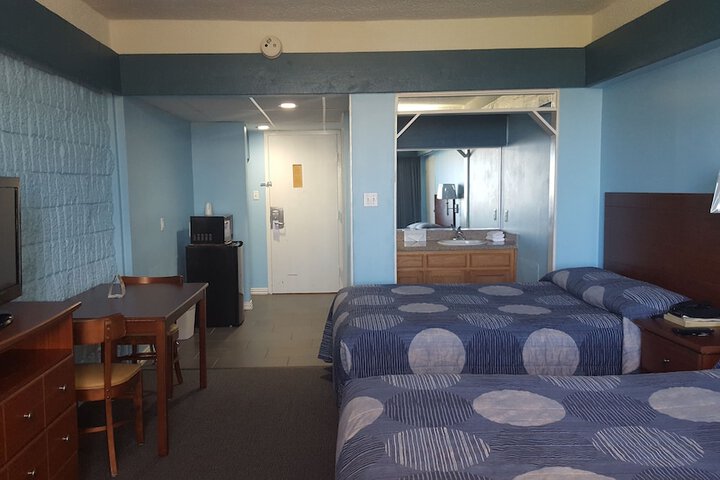 Room 30 of 38
