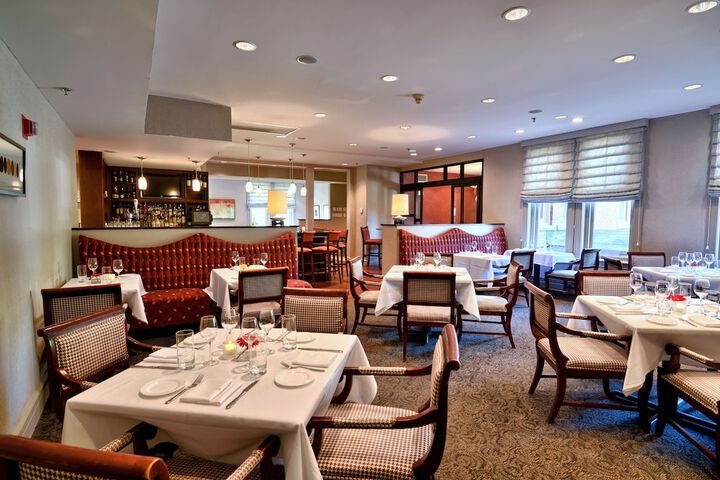 Dining 84 of 101