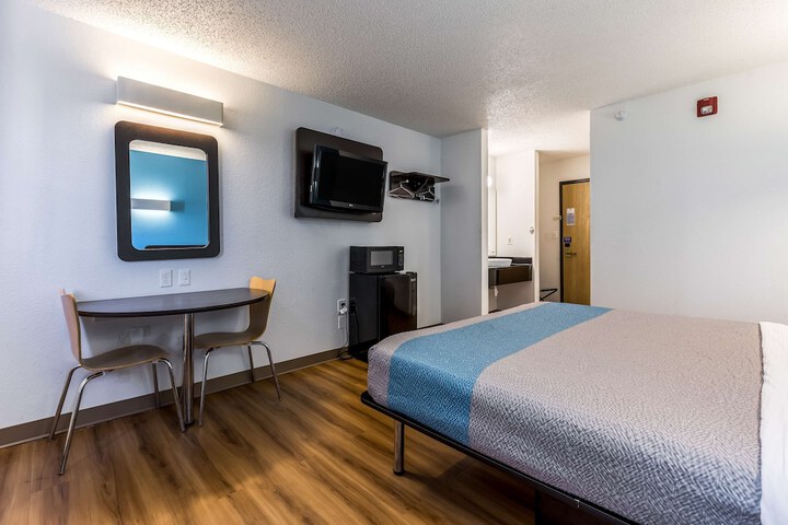 Room 29 of 36