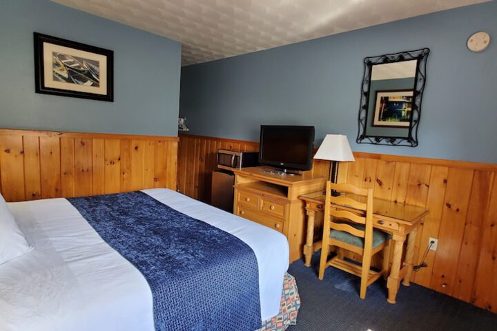 Room 52 of 145