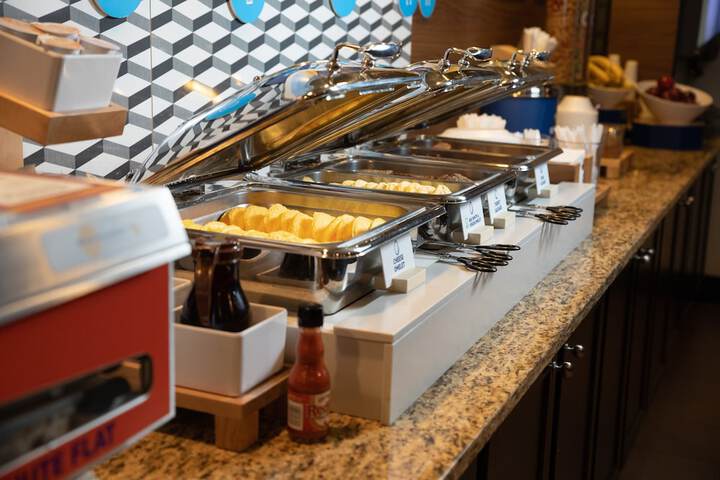 Breakfast/Coffee Service 35 of 37