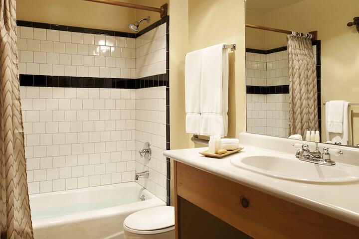 Tamarack Lodge and Resort