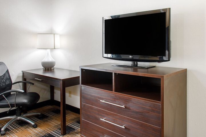 Room 14 of 34