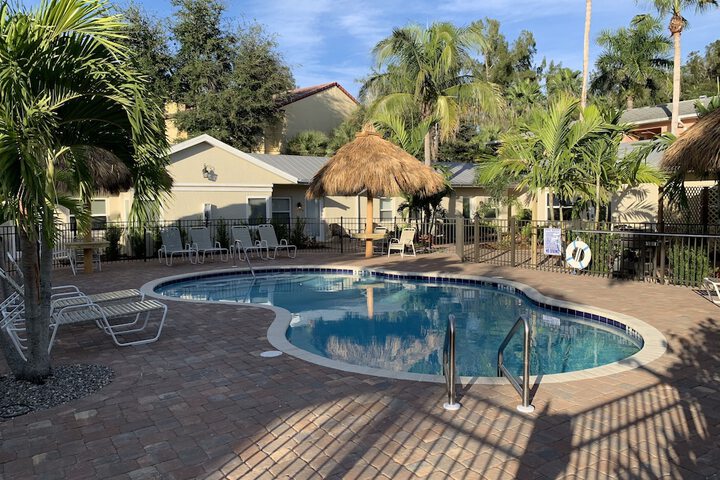 Twin Palms at Siesta