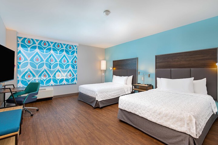 Room 33 of 45