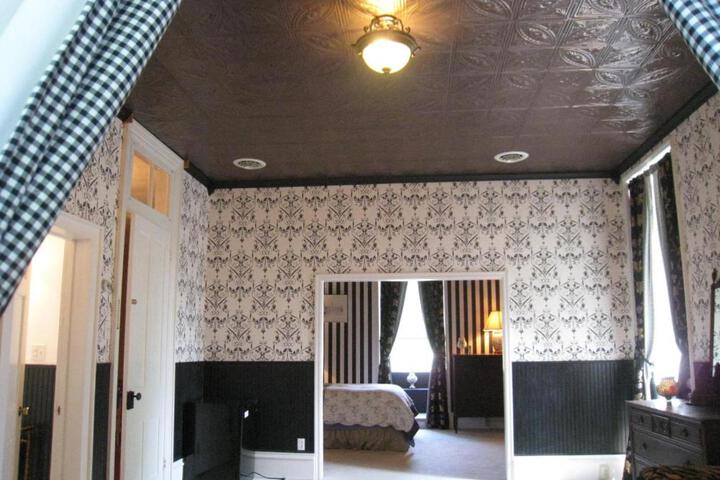 Allegheny Street Bed & Breakfast